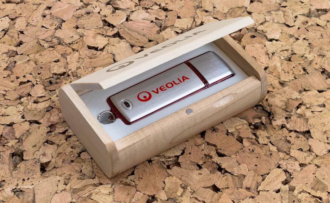 Classic - USB Stick Relatiegeschenk gallery thumbnail