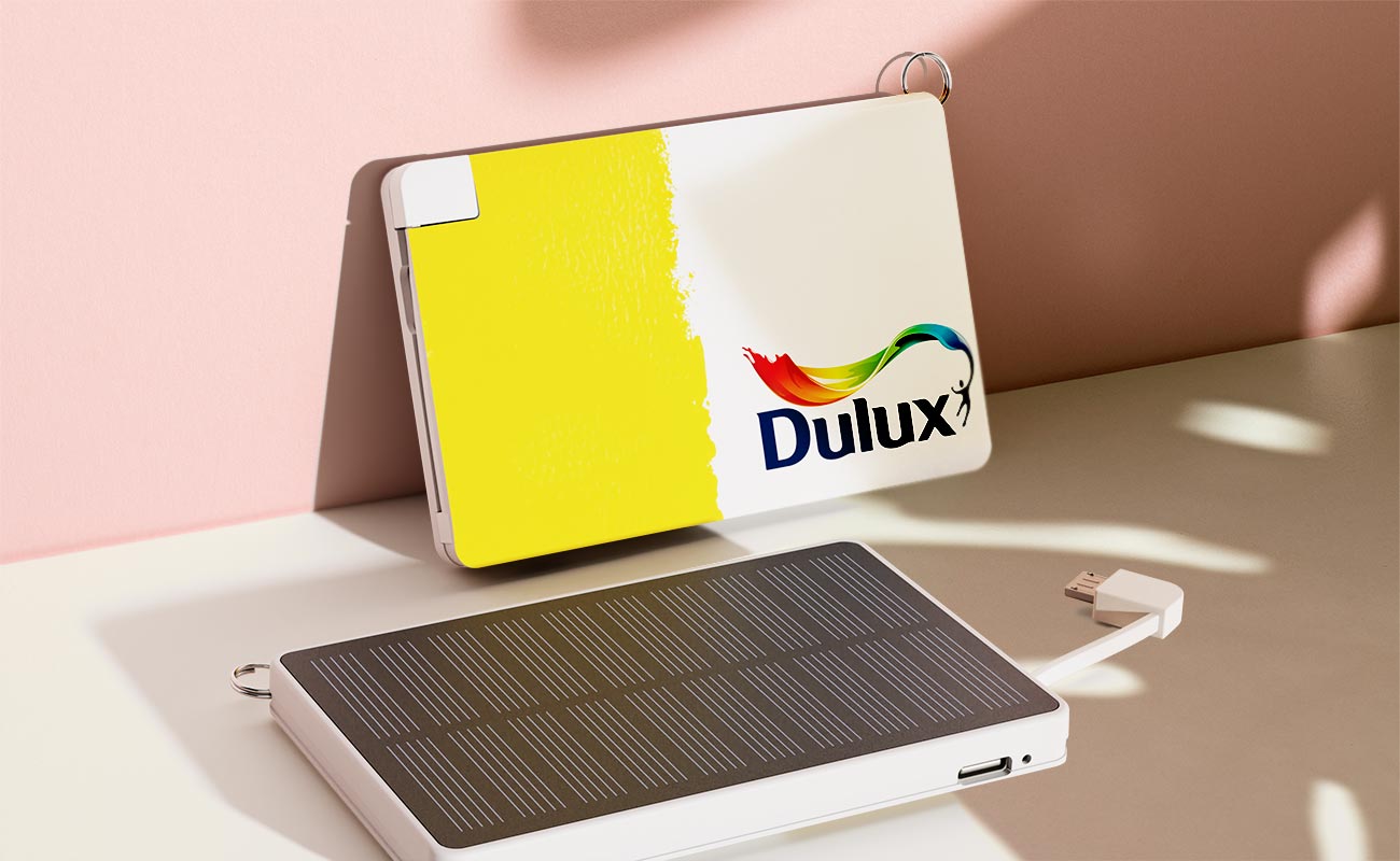 Solar Card - Gepersonaliseerde draagbare lader op zonne-energie gallery thumbnail