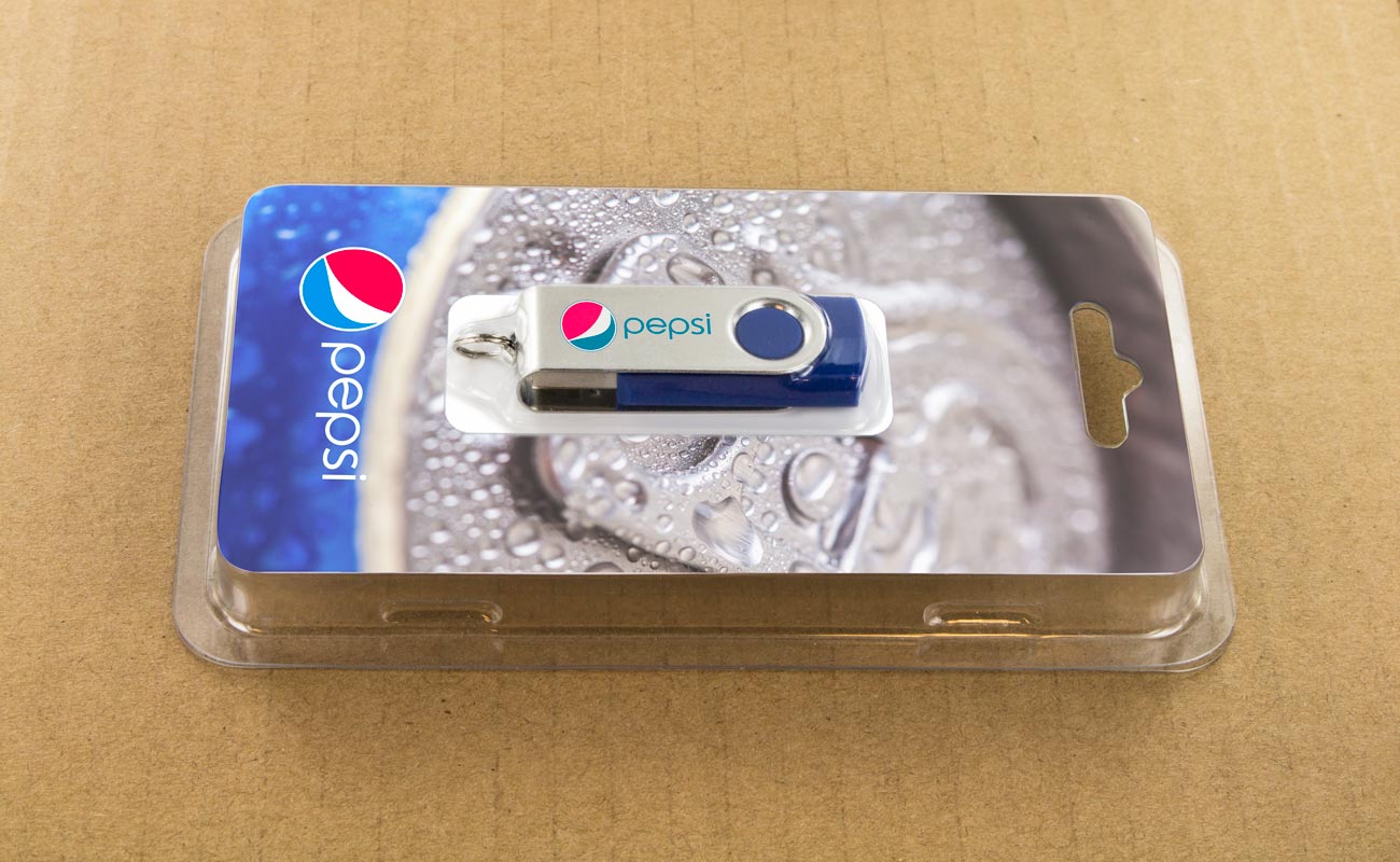 Twister - Relatiegeschenk USB Stick gallery thumbnail